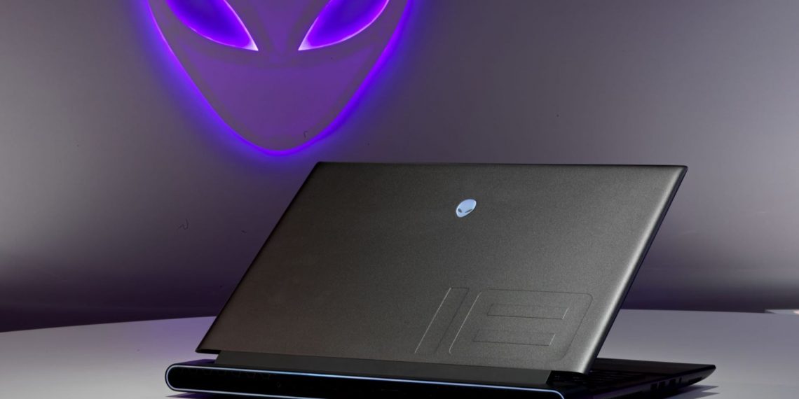 Experience Dell Alienware m18 R2 Features Revealed